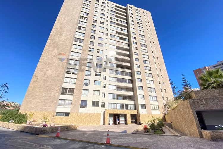 Departamento en edificio amancay