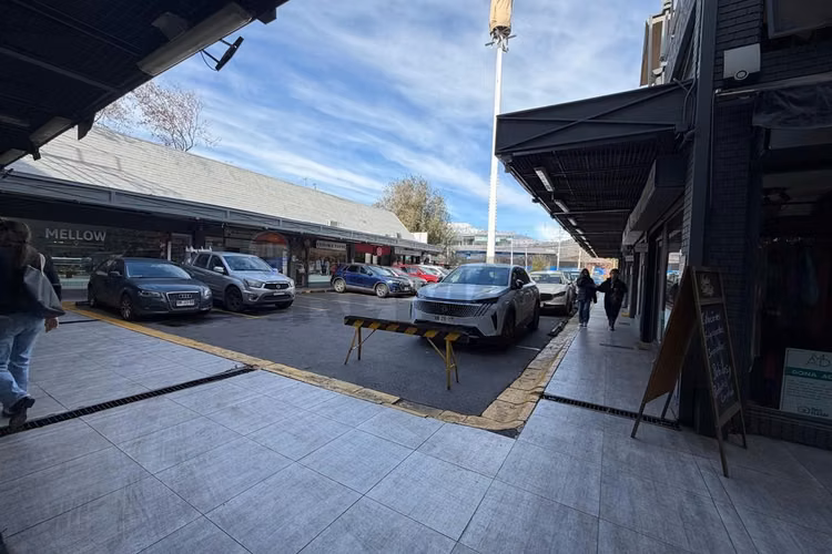 Local comercial doble con 2 pisos las pataguas - Imagen 14