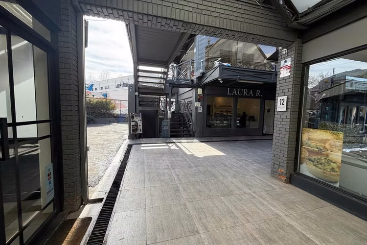Local comercial doble con 2 pisos las pataguas - Imagen 10