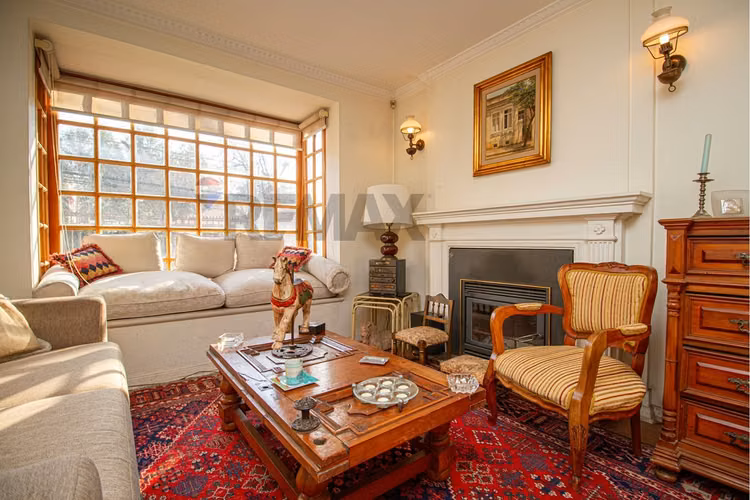 Casa en venta la reina, excelente ubicación