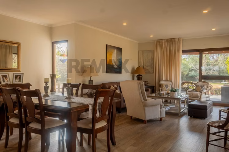Casa de 1 piso en condominio de chicureo
