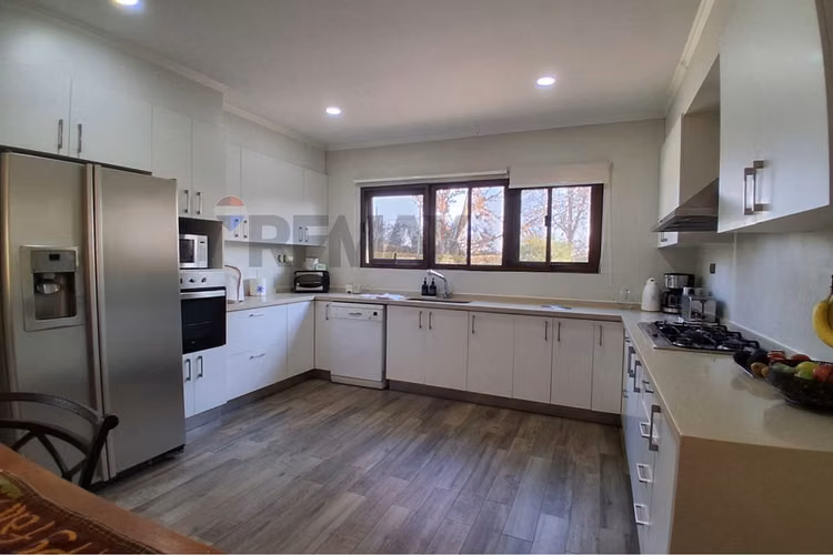 Casa de 1 piso en condominio de chicureo