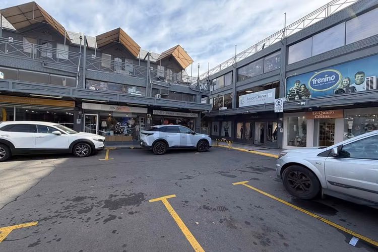 Local comercial doble con 2 pisos las pataguas - Imagen 18