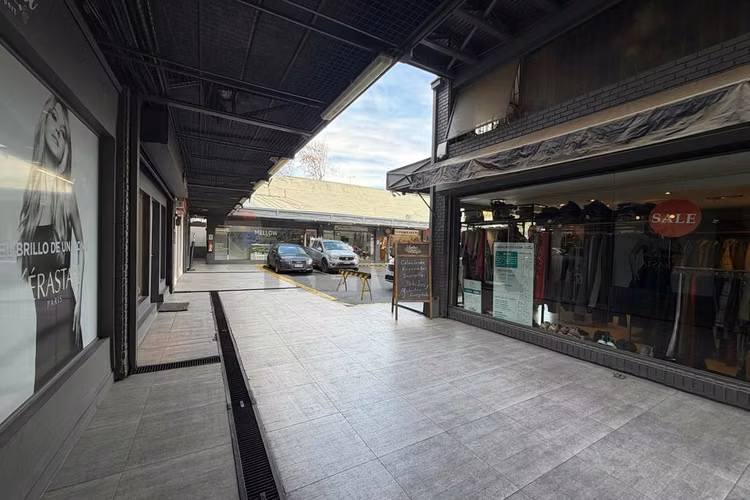 Local comercial doble con 2 pisos las pataguas - Imagen 16