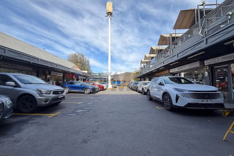 Local comercial doble con 2 pisos las pataguas - Imagen 17