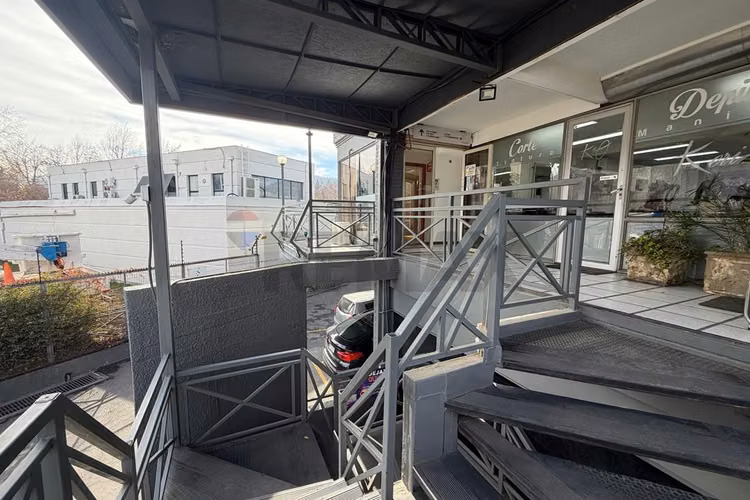 Local comercial doble con 2 pisos las pataguas - Imagen 13