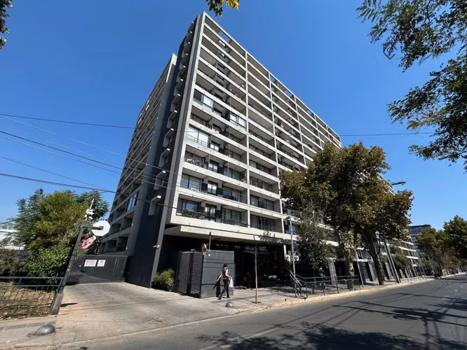 Venta, Metro Ñuble, Mariposa 2D+2B+1E+1B+1b; Semi nuevo
