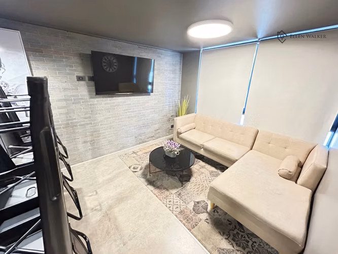 Venta, Metro Ñuble, Mariposa 2D+2B+1E+1B+1b; Semi nuevo