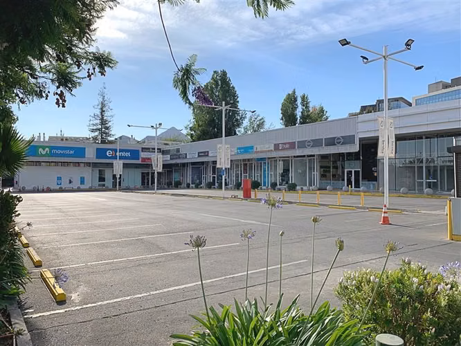 Local Comercial en arriendo en Lo Barnechea