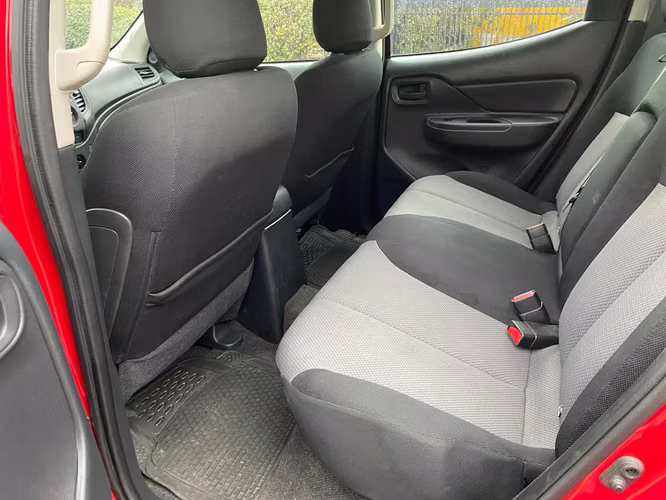 Mitsubishi L200 2024