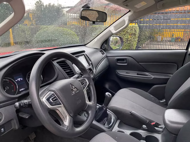 Mitsubishi L200 2024