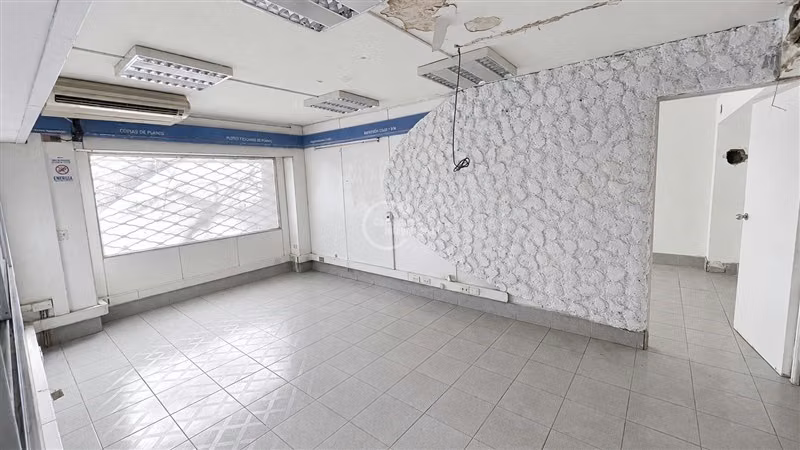 Local Comercial en arriendo en Santiago, Metro Santa Lucía - Imagen 7