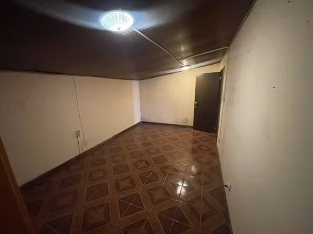 VENDE EXCELENTE CASA BOBADILLA-SAN JAVIER