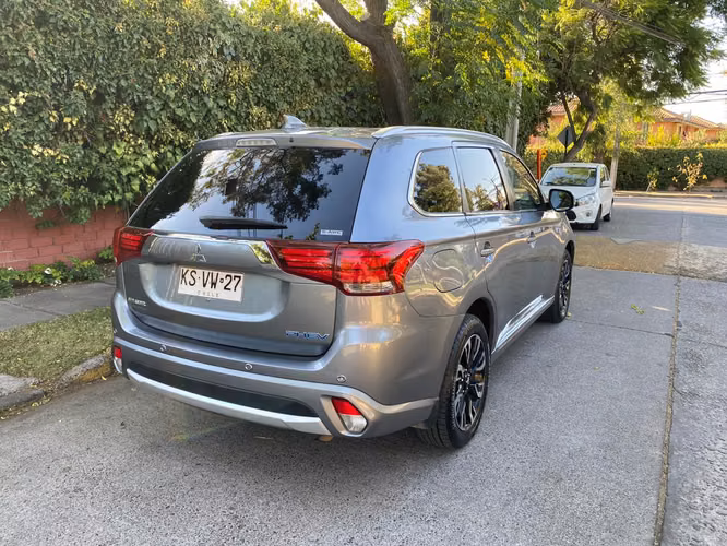 Mitsubishi Outlander Hibrida 2019