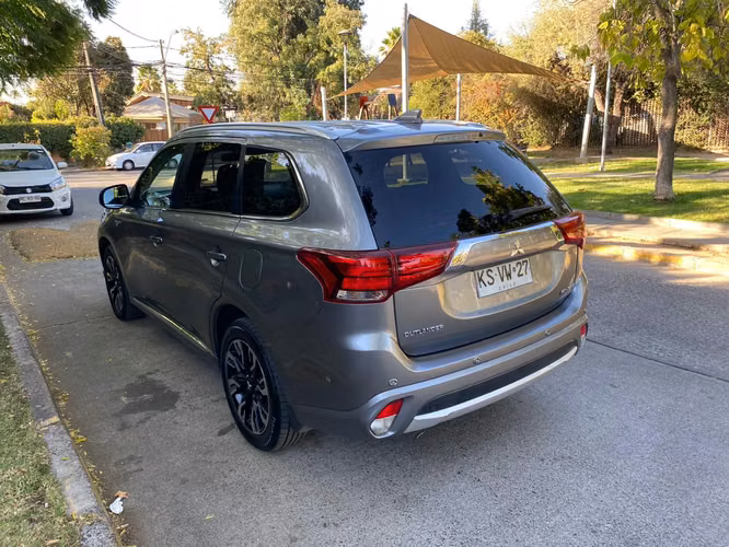 Mitsubishi Outlander Hibrida 2019