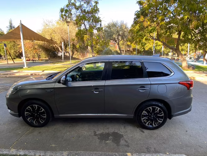 Mitsubishi Outlander Hibrida 2019