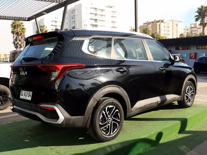 KIA CARENS 2023