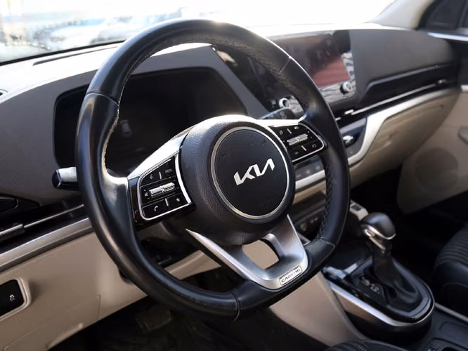 KIA CARENS 2023