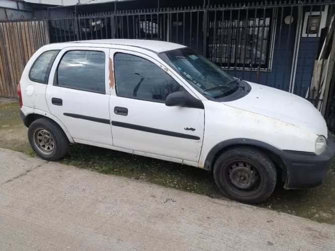Chevrolet Corsa año 2000