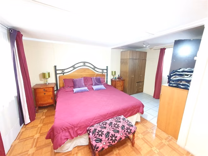 CASA 4 dorm. Sur - Oriente, en La Reina