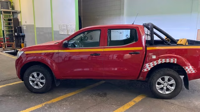 Nissan NP300 (LIBERADA) 4x4 año 2019 motor 2.3 modelo SE MT 4