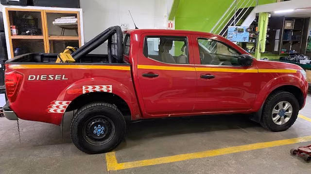 Nissan NP300 (LIBERADA) 4x4 año 2019 motor 2.3 modelo SE MT 4