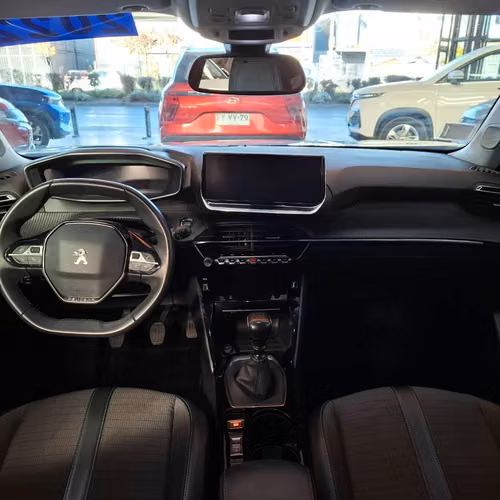 Peugeot 2008 Allure 1.2 2022