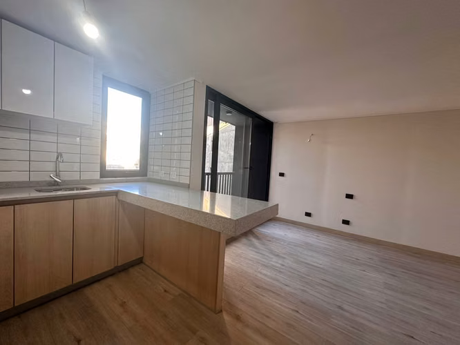 Arriendo Estudio en Metro Monseñor Eyzaguirre