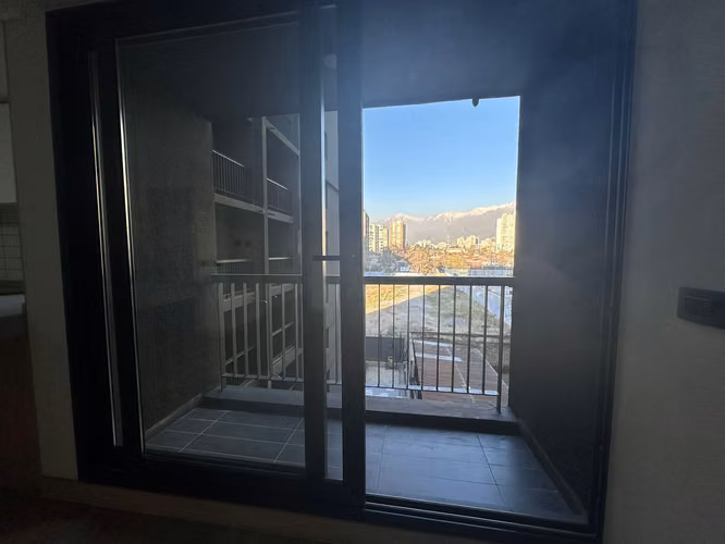 Arriendo Estudio en Metro Monseñor Eyzaguirre
