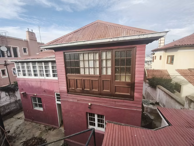 Casona Patrimonial en Cerro Castillo | 551 m² Terreno | Vista Panorámica