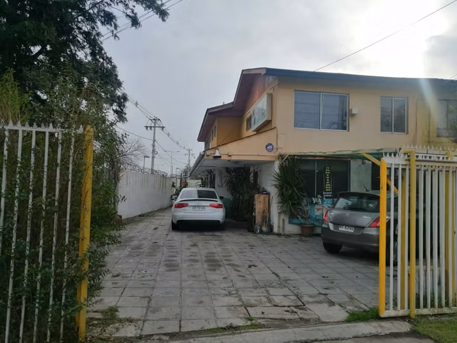Amplia Casa en Venta en Maipú | Ideal para Vivienda o Comercio - Imagen 4