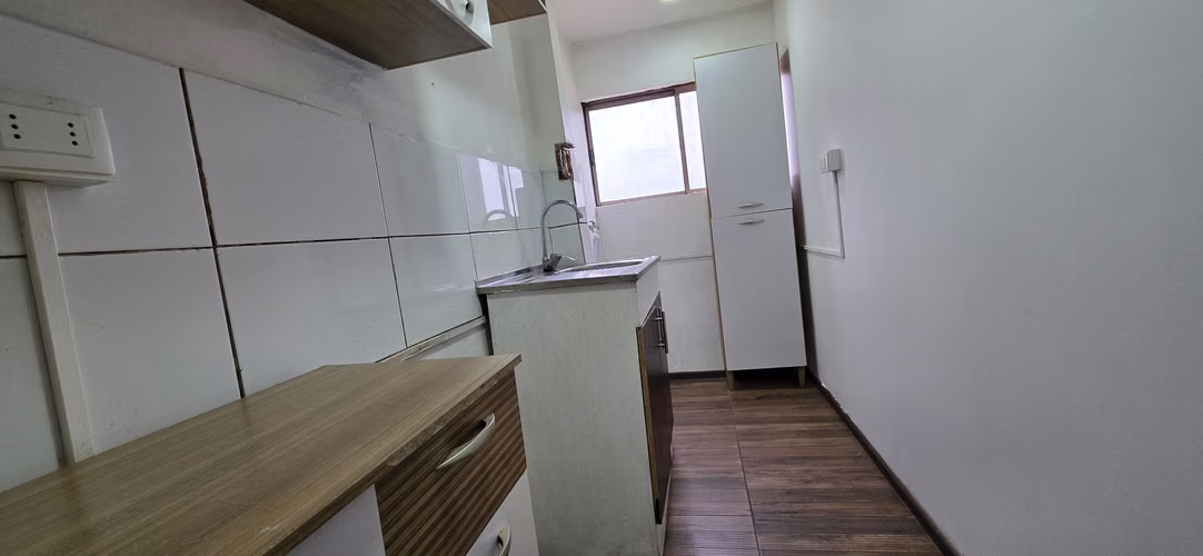 DEPARTAMENTO EN 3° PISO. 2 DORMITORIOS 1 BAÑO, ESTACIONAMIENTO COMUN - Imagen 2