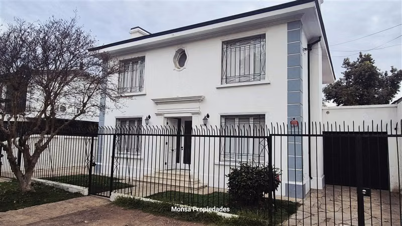 Casa en arriendo de 5D 3B Piscina y depto. interior Ñuñoa