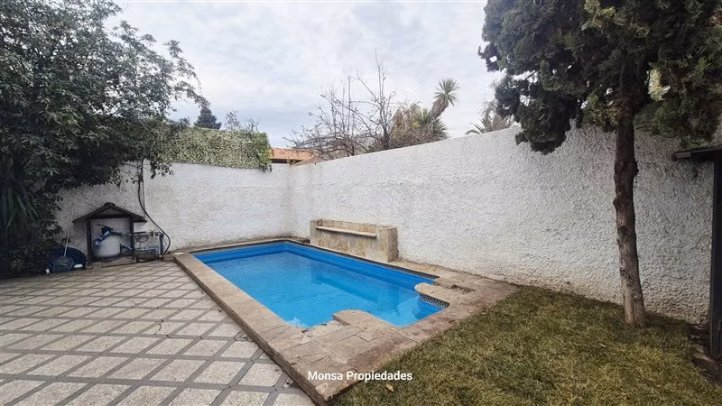 Casa en arriendo de 5D 3B Piscina y depto. interior Ñuñoa