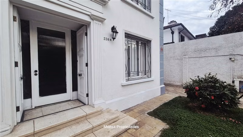 Casa en arriendo de 5D 3B Piscina y depto. interior Ñuñoa