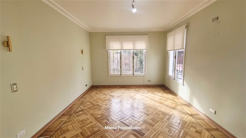Casa en arriendo de 5D 3B Piscina y depto. interior Ñuñoa