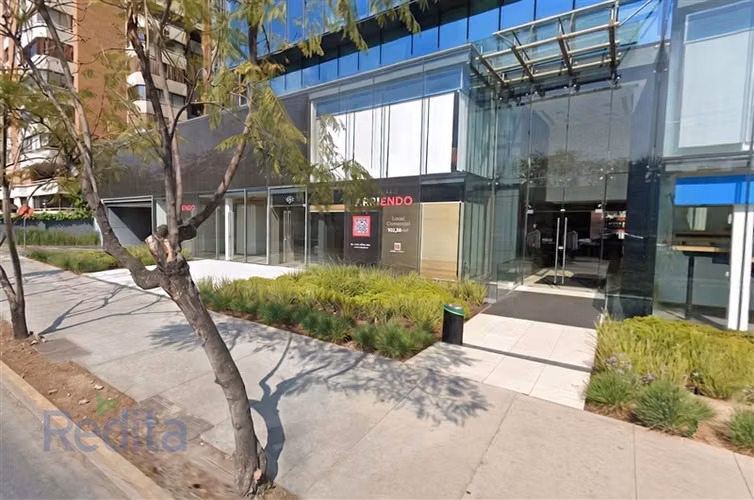 Local Comercial 102m2 Polo Corporativo de Las Condes