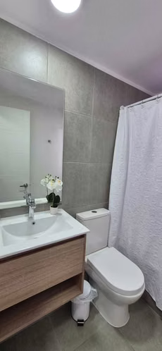 Moderno Depto con Excelente Conectividad (174803)