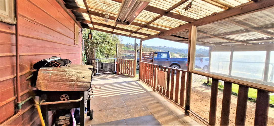 Parcela con casa en venta en Limache, 5.000 m2. -