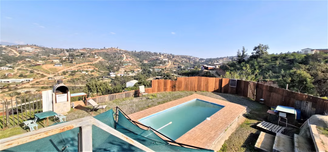 Parcela con casa en venta en Limache, 5.000 m2. - 125 M$