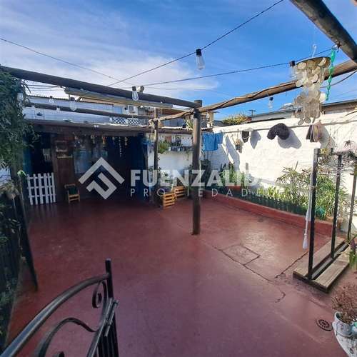 Oportunidad Casa en venta de 4 dorm. en San Joaquín
