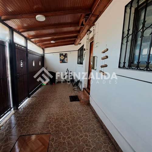 Oportunidad Casa en venta de 4 dorm. en San Joaquín