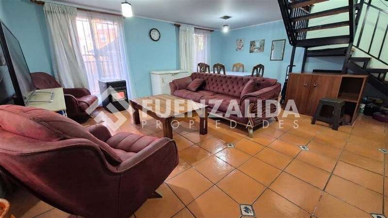 Casa en venta de 4 dorm. en Peñalolén - Imagen 3