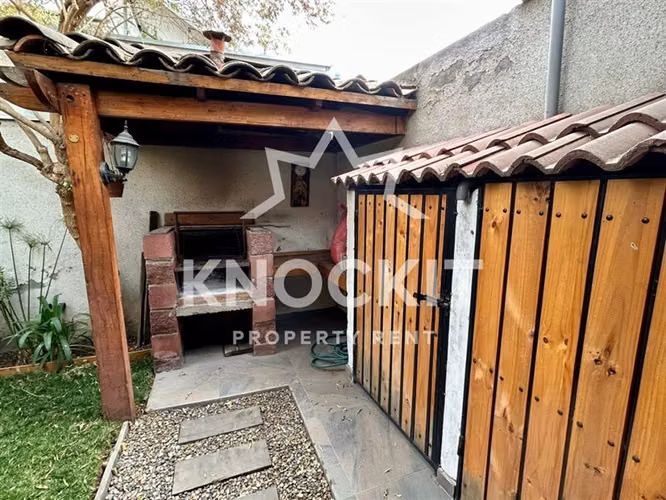 Arriendo Casa con Patio y Quincho 3D3B El Montijo Renca - Imagen 27