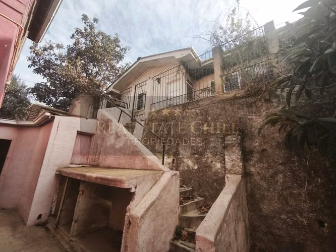 OPORTUNIDAD EN CERRO CASTILLO! Gran Casona Patrimonial + Casa Independiente - Imagen 28