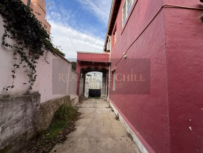 OPORTUNIDAD EN CERRO CASTILLO! Gran Casona Patrimonial + Casa Independiente - Imagen 12