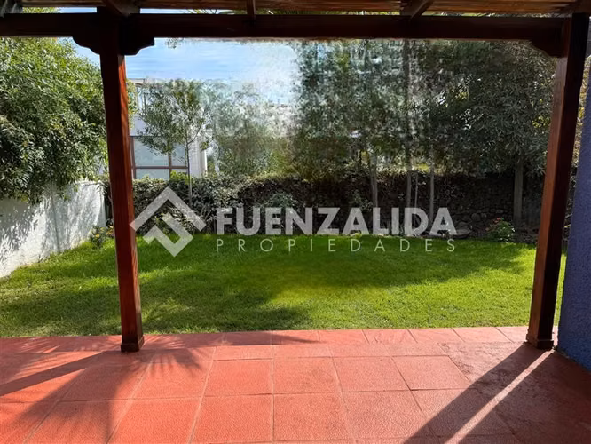 Casa en venta en condominio sector Arboretum