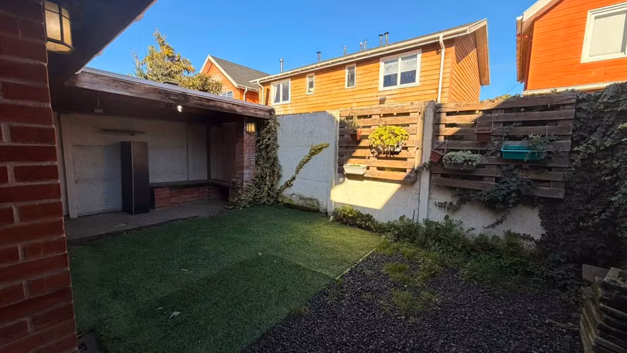 Venta casa cercana outlet San Pedro (174795)