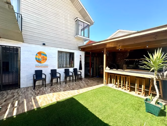 Casa en venta ,4D+2B,Villa Los Aromos, Puente Alto