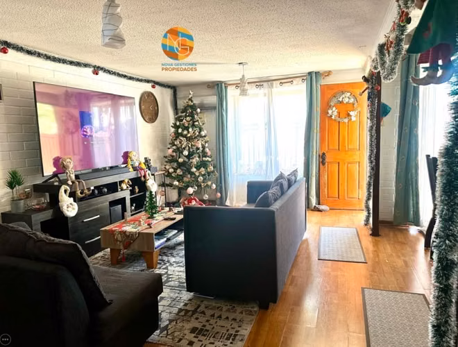 Casa en venta ,4D+2B,Villa Los Aromos, Puente Alto